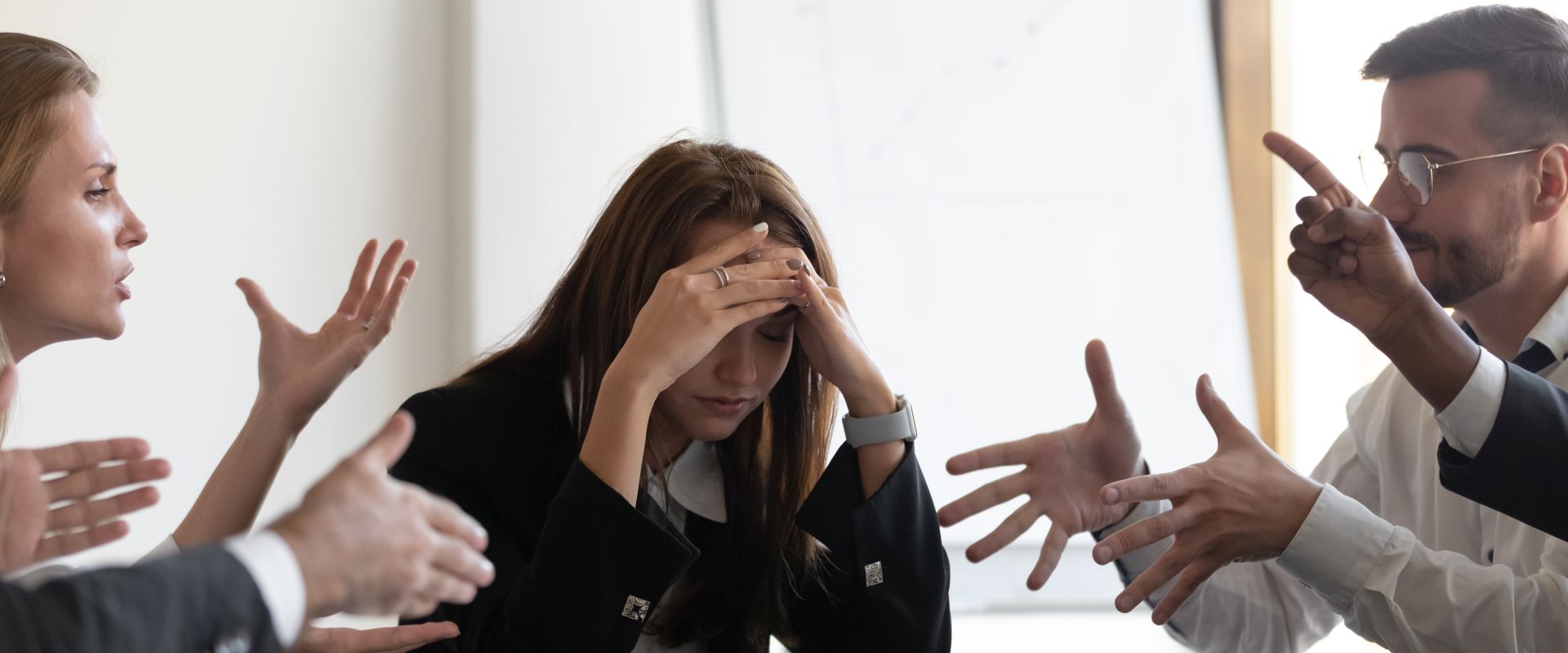 ¿Estás lidiando con conflictos en tu equipo?